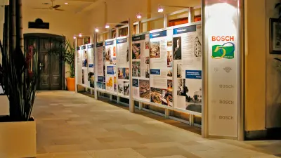 2004: exposição 50 anos da Bosch no Brasil em evento. 
