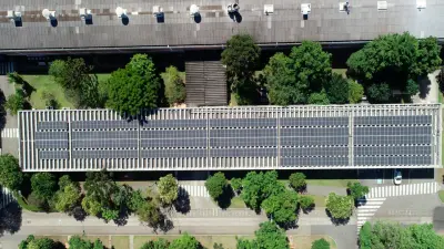 2022: autogeração de energia nas plantas. 