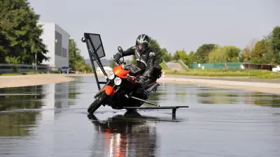 ABS para motocicletas: mais segurança e controle na mobilidade sobre duas rodas